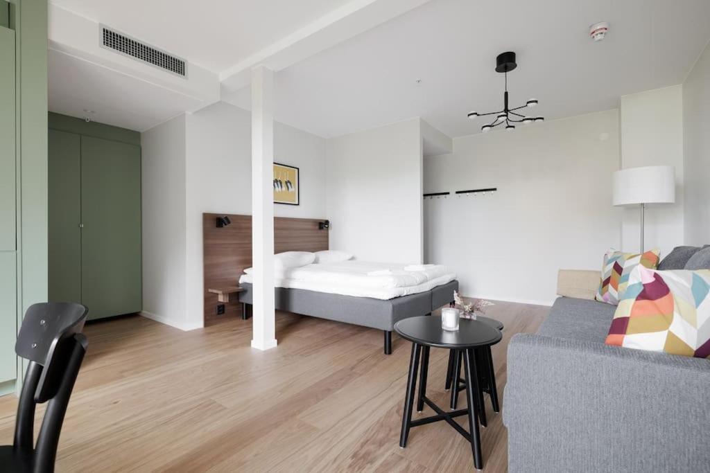 Brand New Studios Amidst Ancient Ruins Oasis Stockholm Luaran gambar