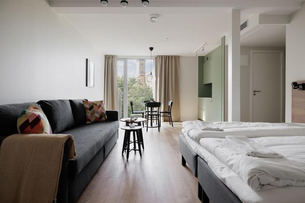Brand New Studios Amidst Ancient Ruins Oasis Stockholm Luaran gambar