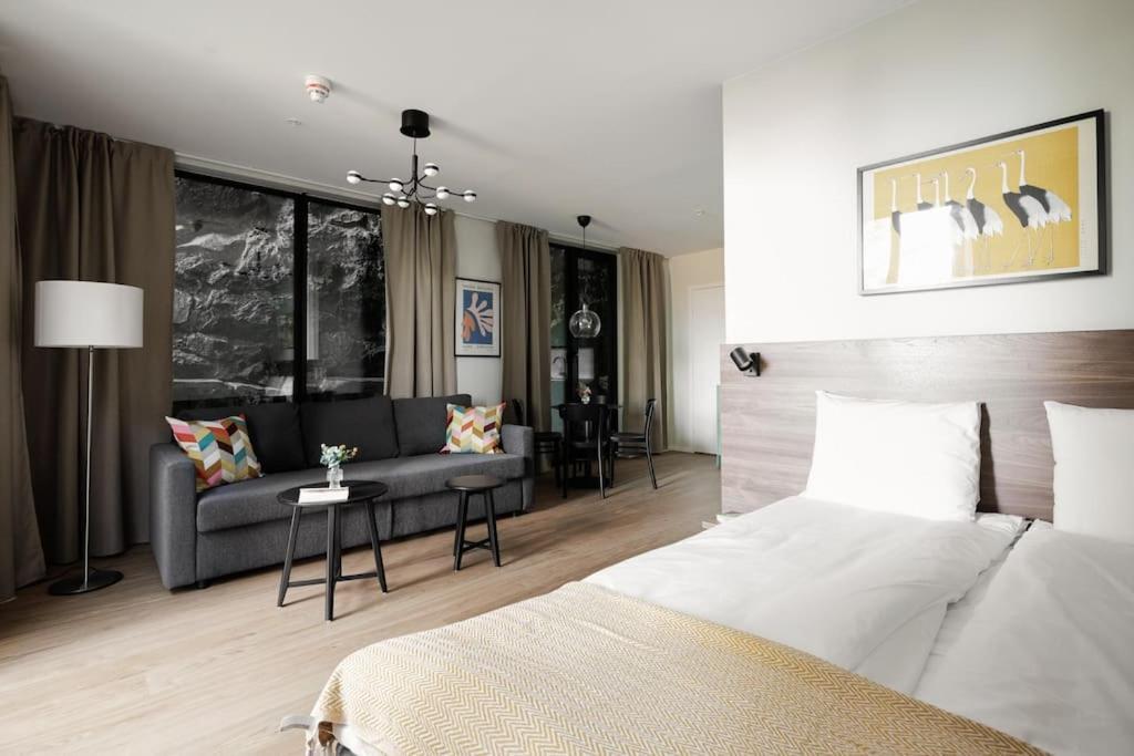Brand New Studios Amidst Ancient Ruins Oasis Stockholm Luaran gambar