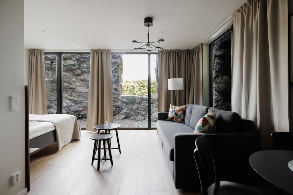 Brand New Studios Amidst Ancient Ruins Oasis Stockholm Luaran gambar