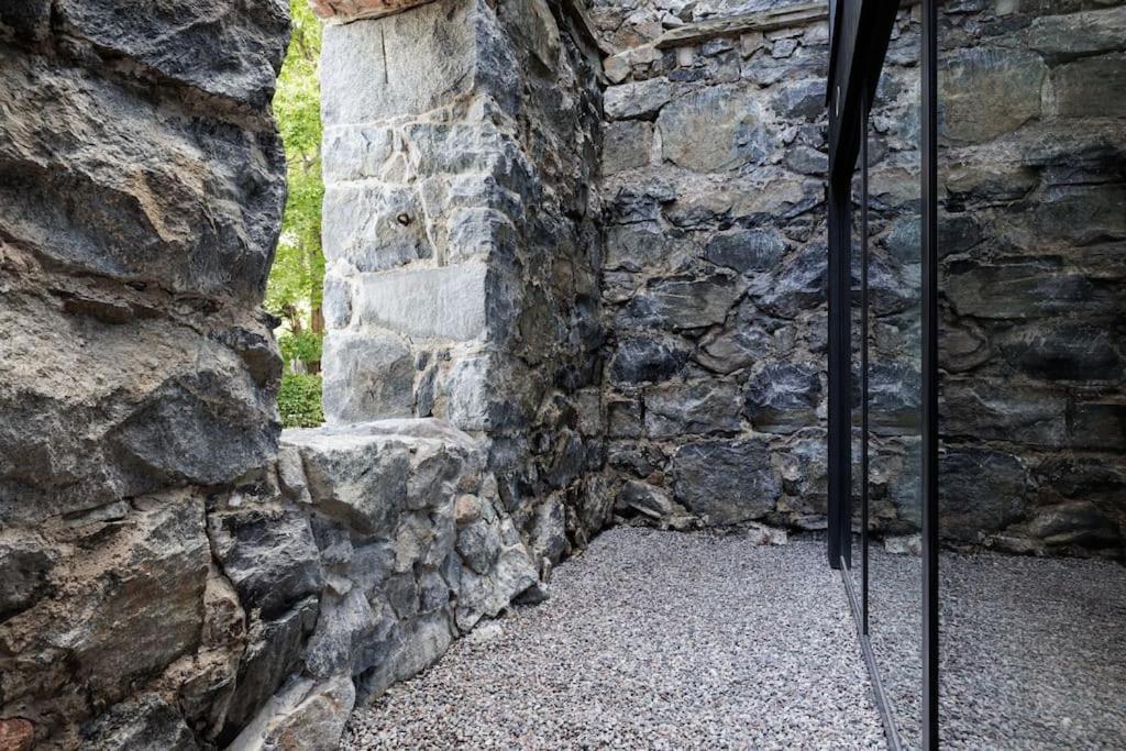Brand New Studios Amidst Ancient Ruins Oasis Stockholm Luaran gambar