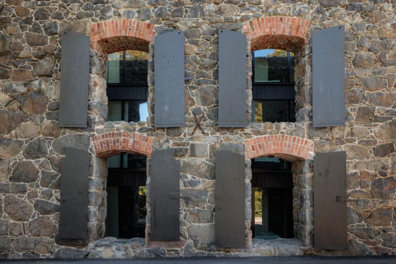Brand New Studios Amidst Ancient Ruins Oasis Stockholm Luaran gambar