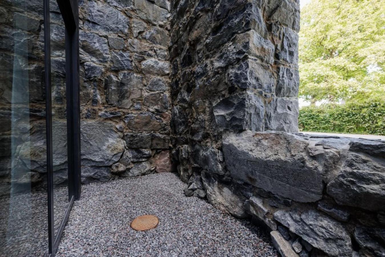 Brand New Studios Amidst Ancient Ruins Oasis Stockholm Luaran gambar